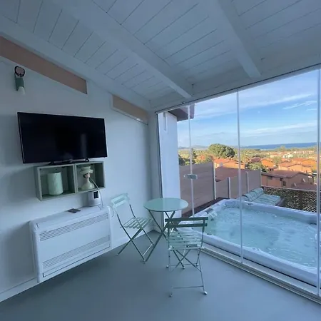 빌라 Justsea 몬테나이